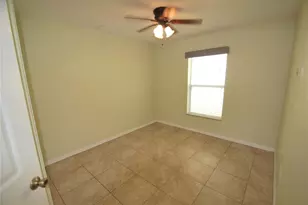217 Robin Rd, Davenport, FL 33896 - Photo 14