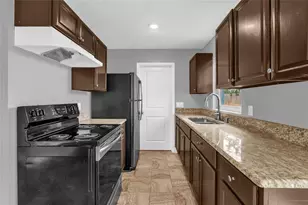 5390 Botany Ct, Orlando, FL 32811 - Photo 12