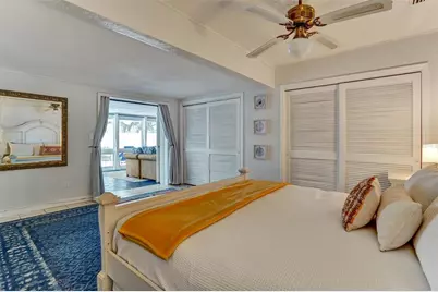 7716 Dartmouth Avenue N, Saint Petersburg, FL 33710 - Photo 22