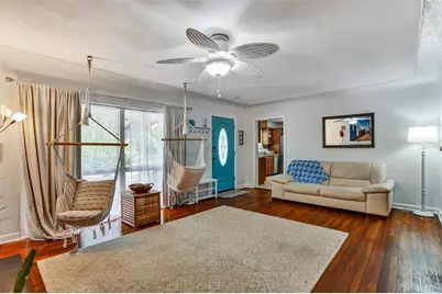 7716 Dartmouth Avenue N, Saint Petersburg, FL 33710 - Photo 6