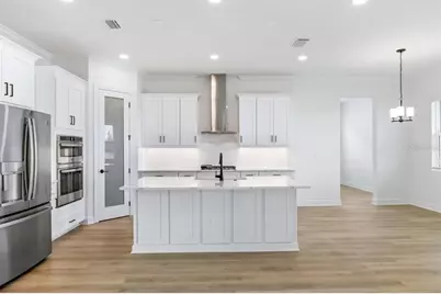 17536 Macarthur Loop, Venice, FL 34293 - Photo 2