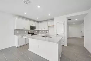9014 Optimist Wy, Palmetto, FL 34221 - Photo 4