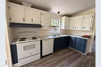 55643 Lisa Street, Astor, FL 32102 - Photo 10
