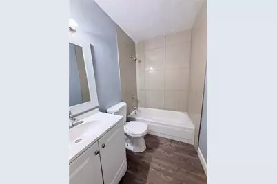 5111 Eaglesmere Drive #D10, Orlando, FL 32819 - Photo 10