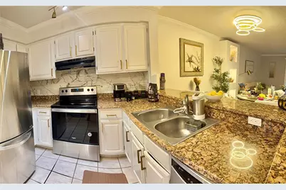 14049 Fairway Island Drive #124, Orlando, FL 32837 - Photo 8