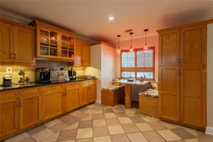 615 Valle Vista Dr, Brandon, FL 33511 - Photo 10