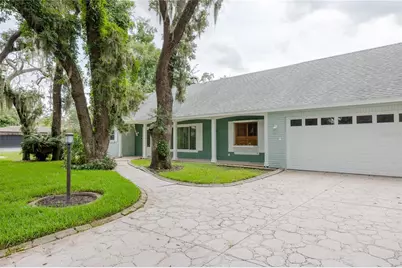 615 Valle Vista Drive, Brandon, FL 33511 - Photo 2