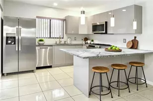 15202 E Pond Woods Dr, Tampa, FL 33618 - Photo 4