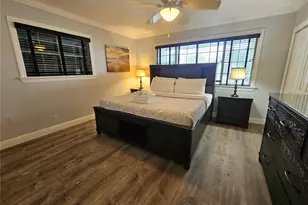 2130 Pinehurst St, Sarasota, FL 34231 - Photo 14