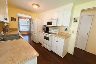 139 Aspen Cir, Leesburg, FL 34748 - Photo 6