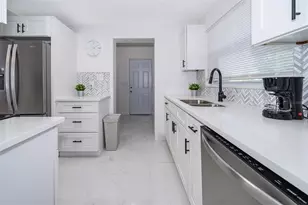 5815 Wolf Rd, Orlando, FL 32808 - Photo 14