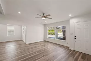 2722 Ingot Pl, Sarasota, FL 34235 - Photo 4
