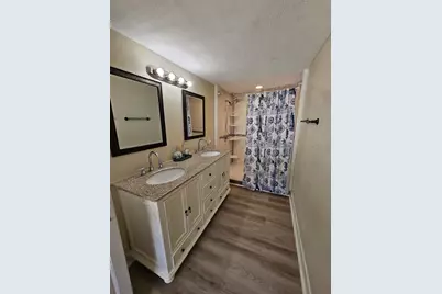 2436 Arapaho Street, Sarasota, FL 34231 - Photo 12