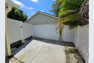 2436 Arapaho Street, Sarasota, FL 34231 - Photo 32
