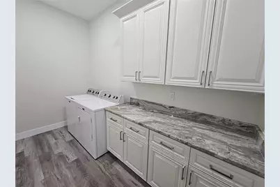 3525 McIntosh Road, Sarasota, FL 34232 - Photo 6