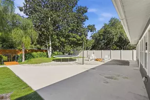 27627 Lois Dr, Tavares, FL 32778 - Photo 26