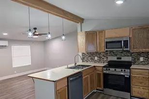 24304 Maxwell St, Astor, FL 32102 - Photo 6