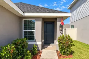 1714 Carnostie Rd, Winter Haven, FL 33884 - Photo 2