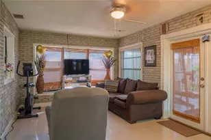 608 Dromedary Ct, Kissimmee, FL 34759 - Photo 6