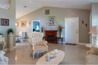 608 Dromedary Court, Kissimmee, FL 34759 - Photo 4