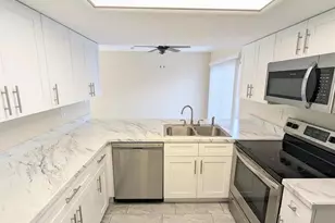3111 Creekglen Ct, Brandon, FL 33511 - Photo 4
