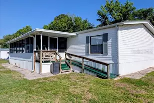 25836 Manhattan Ln, Astor, FL 32102 - Photo 14