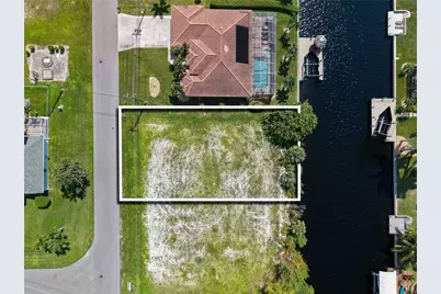 3818 SW 19th Place, Cape Coral, FL 33914 - Photo 2