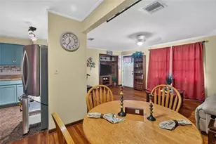 210 Nebraska Ave, Leesburg, FL 34748 - Photo 8