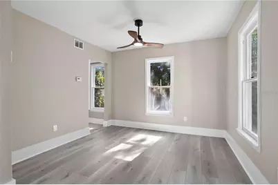 821 E Lemon Avenue, Eustis, FL 32726 - Photo 8