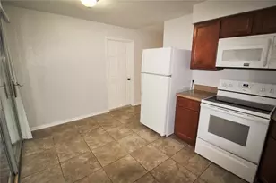 309 Diamond St, Deltona, FL 32725 - Photo 4