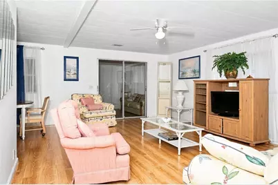 142 Duchess Avenue, Nokomis, FL 34275 - Photo 2