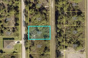 917 Oxford Ave S, Lehigh Acres, FL 33974 - Photo 1