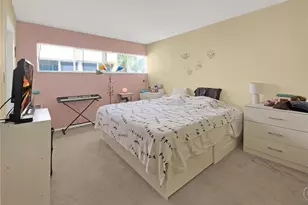 2763 Woodgate Ln, Sarasota, FL 34231 - Photo 8