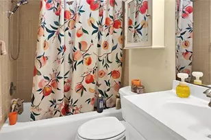 2763 Woodgate Ln, Sarasota, FL 34231 - Photo 10