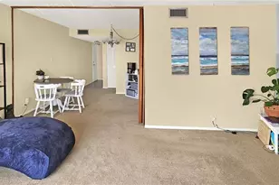 2763 Woodgate Ln, Sarasota, FL 34231 - Photo 4