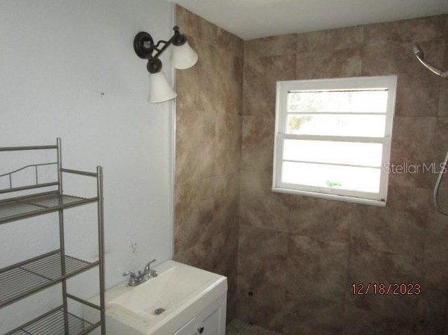 1160 Edgewood Dr, Lakeland FL  33803-4158 exterior