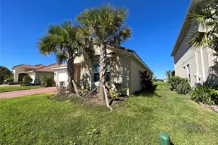 3924 Carrick Bend Dr, Kissimmee, FL 34746 - Photo 4
