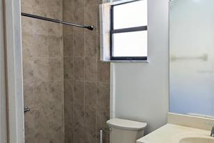 918 Cannes Dr - Photo 16