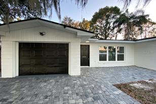 1204 Lake Elbert Dr SE, Winter Haven, FL 33880 - Photo 2