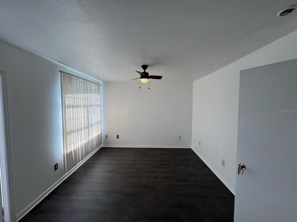 833 Caribbean Dr, Davenport, FL 33897