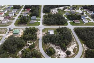 1405 Sarasota Court, Poinciana, FL 34759 - Photo 16