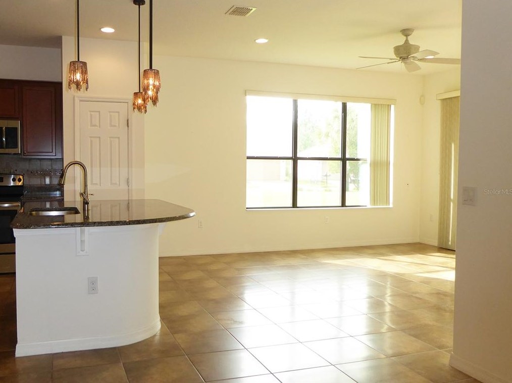 1306 Harbor Ridge Dr, Kissimmee FL 34759-6211 exterior