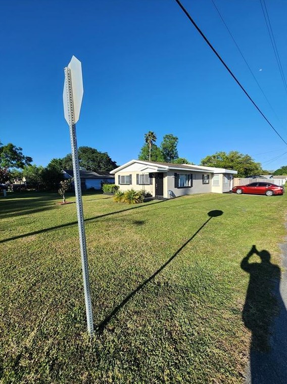 1423 Georgia Ave, Saint Cloud, FL 34769-4163