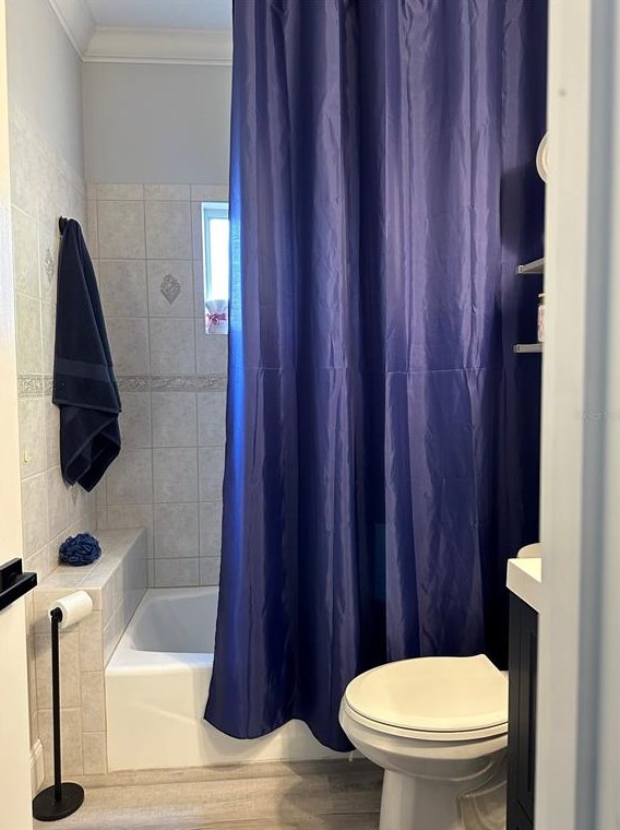 717 Ridgewood Ave, Deland FL  32720-2644 exterior