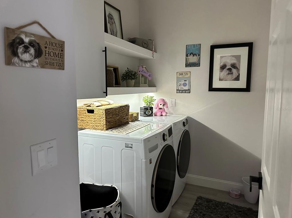 717 Ridgewood Ave, Deland FL  32720-2644 exterior