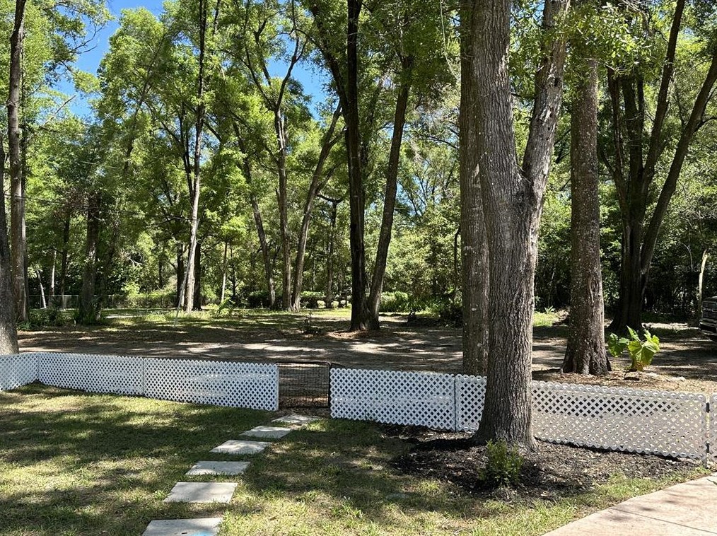 717 Ridgewood Ave, Deland FL  32720-2644 exterior