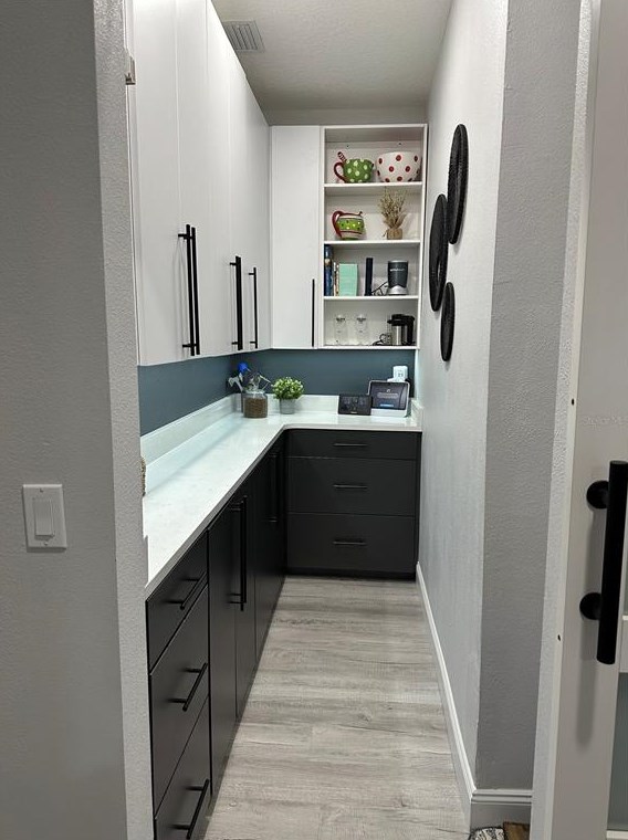 717 Ridgewood Ave, Deland FL  32720-2644 exterior