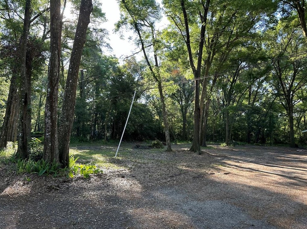 717 Ridgewood Ave, Deland FL  32720-2644 exterior