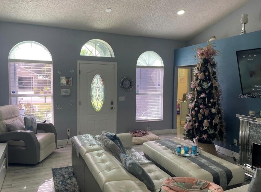 8307 Sun Vista Way, Orlando, FL 32822