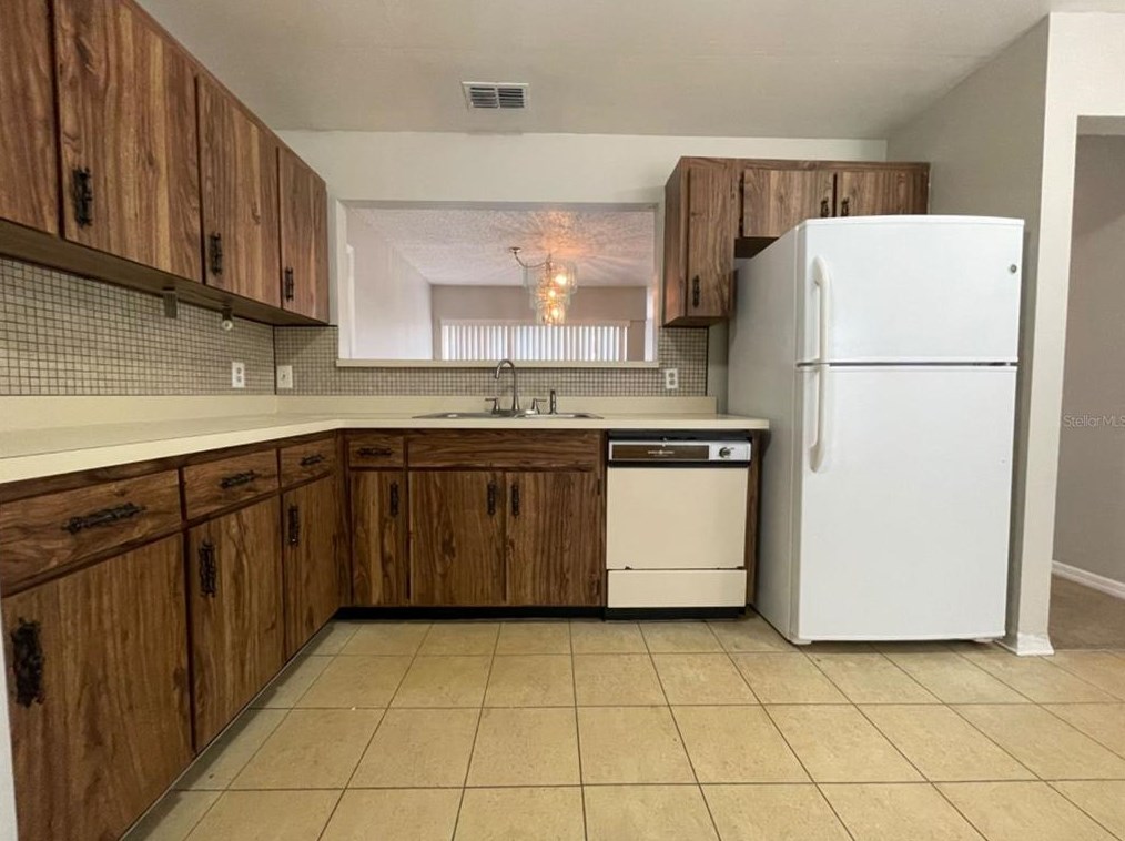 705 Midiron Ln, Kissimmee, FL 34759